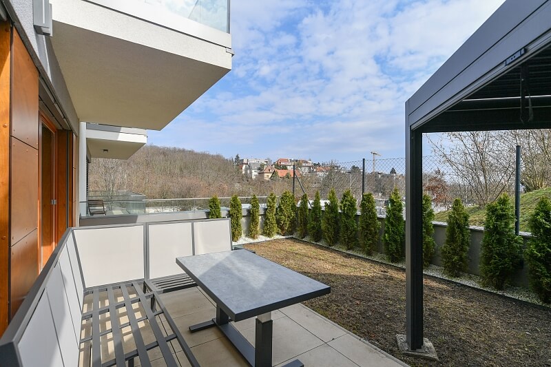 Lučištníků, Radlice - Prague 5 | Sale, Apartment One-bedroom (2+kk), 106 m²