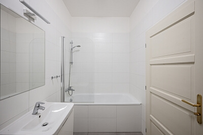 Mlynářská, Nové Město - Prague 1 | Sale, Apartment One-bedroom (2+kk), 46 m²