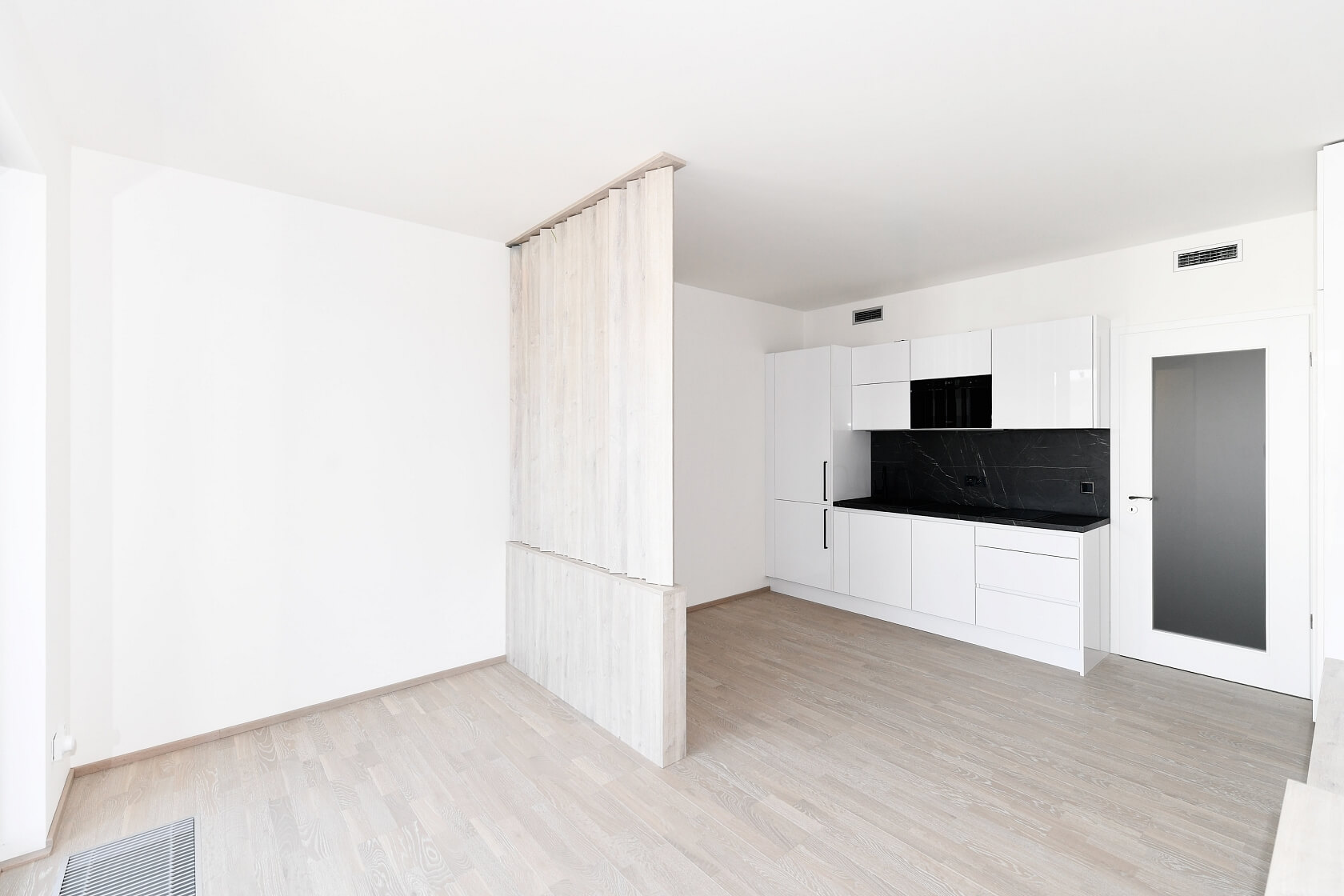 Mezi vodami, Modřany - Prague 4 | Rent, Apartment Studio (1+kk), 39 m²