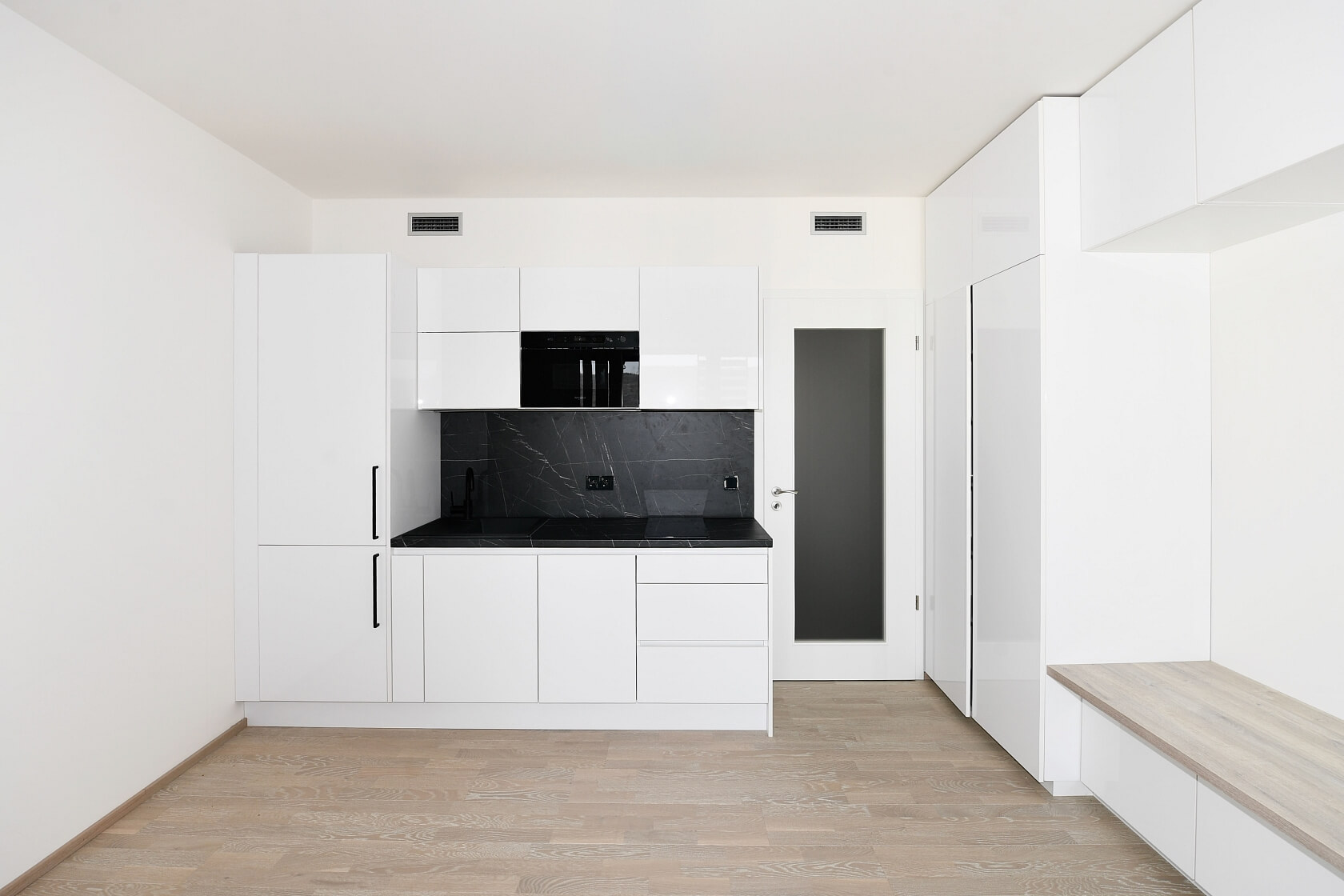 Mezi Vodami, Modřany - Praha 4 | Pronájem, Byt 1+kk, 39 m²