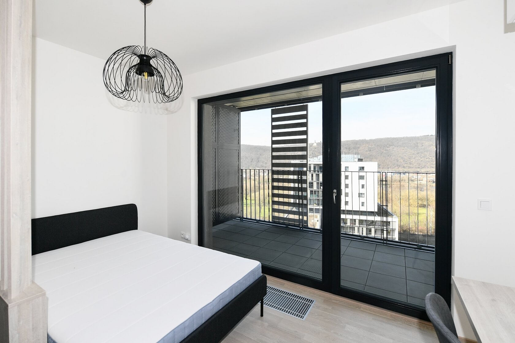 Mezi Vodami, Modřany - Praha 4 | Pronájem, Byt 1+kk, 40 m²