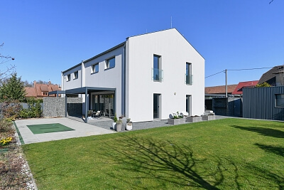 Dobřejovice - Praha-východ | Prodej, Rodinný dům 4+kk, 182 m²