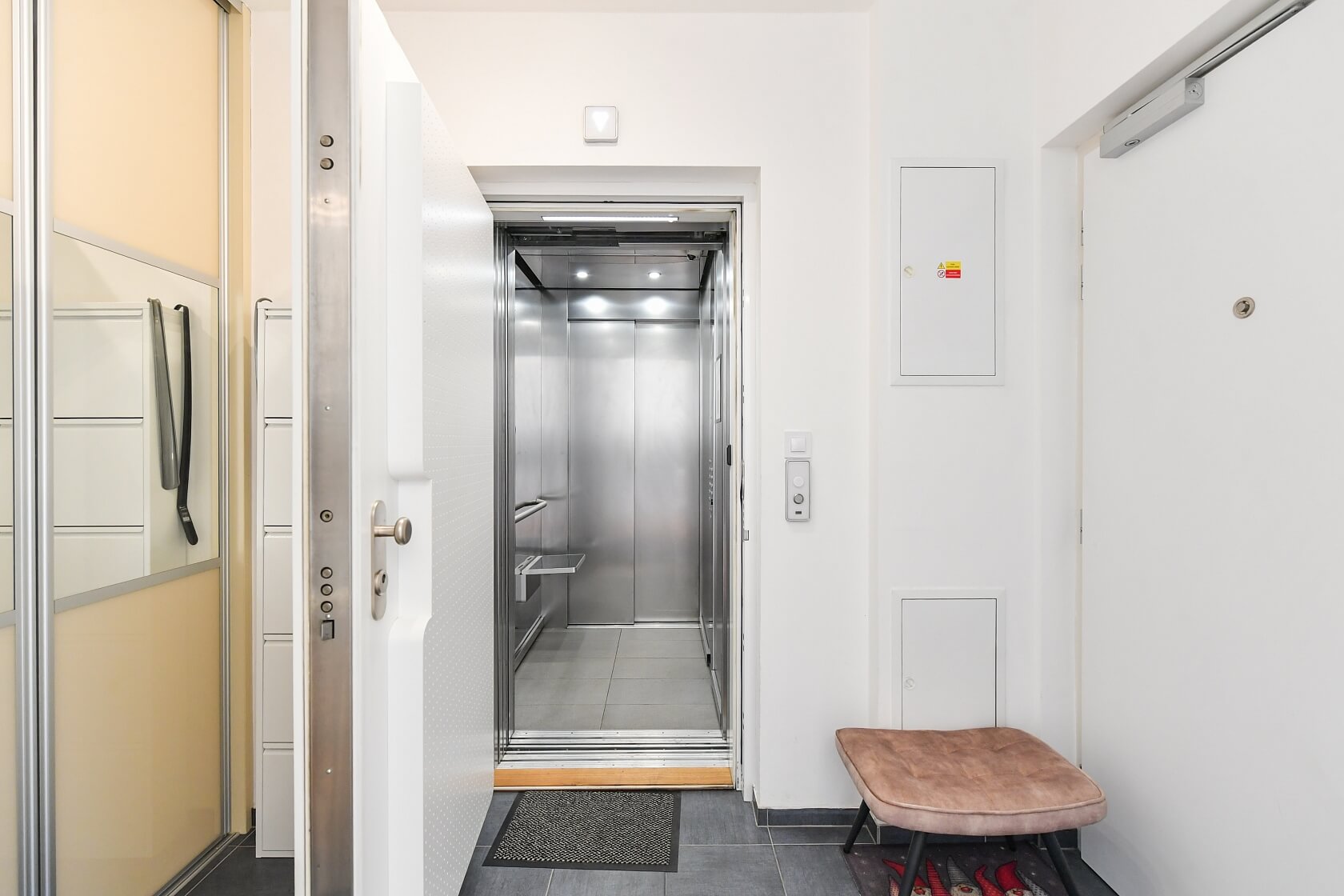 Za Karlínským přístavem, Karlín - Praha 8 | Pronájem, Byt 3+kk, 80 m²