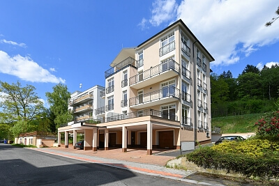 Zeyerova, Mariánské Lázně - Cheb | Rent, Apartment One-bedroom (2+kk), 97 m²