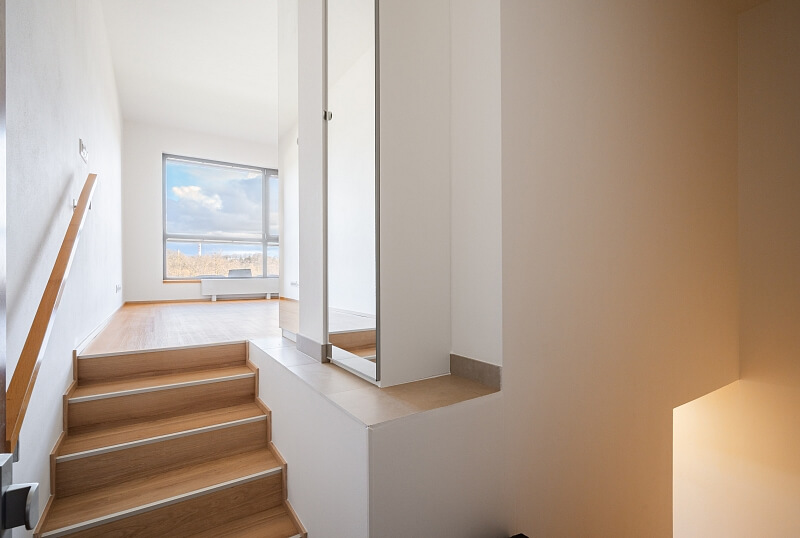 Mezitraťová, Hrdlořezy - Prague 9 | Rent, Apartment One-bedroom (2+kk), 53 m²