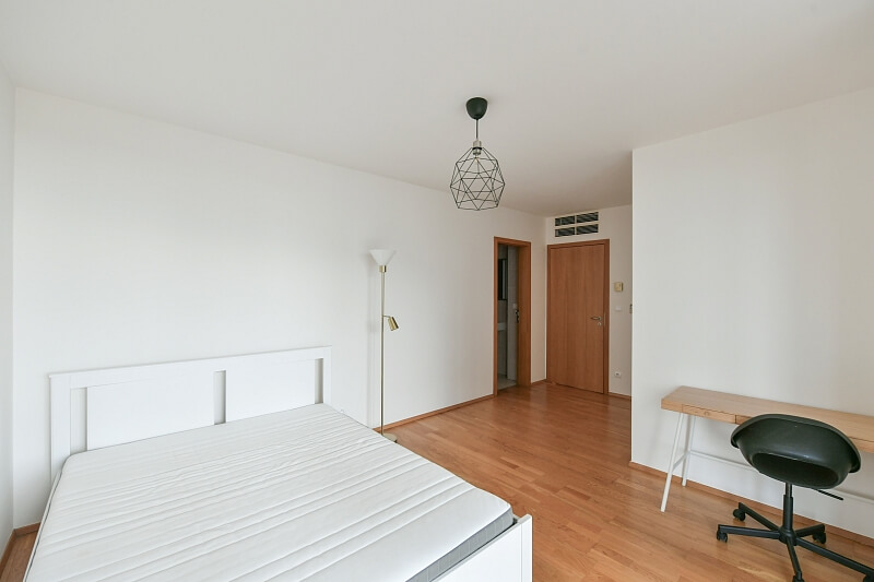 Pitterova, Žižkov - Prague 3 | Sale, Apartment One-bedroom (2+kk), 92 m²