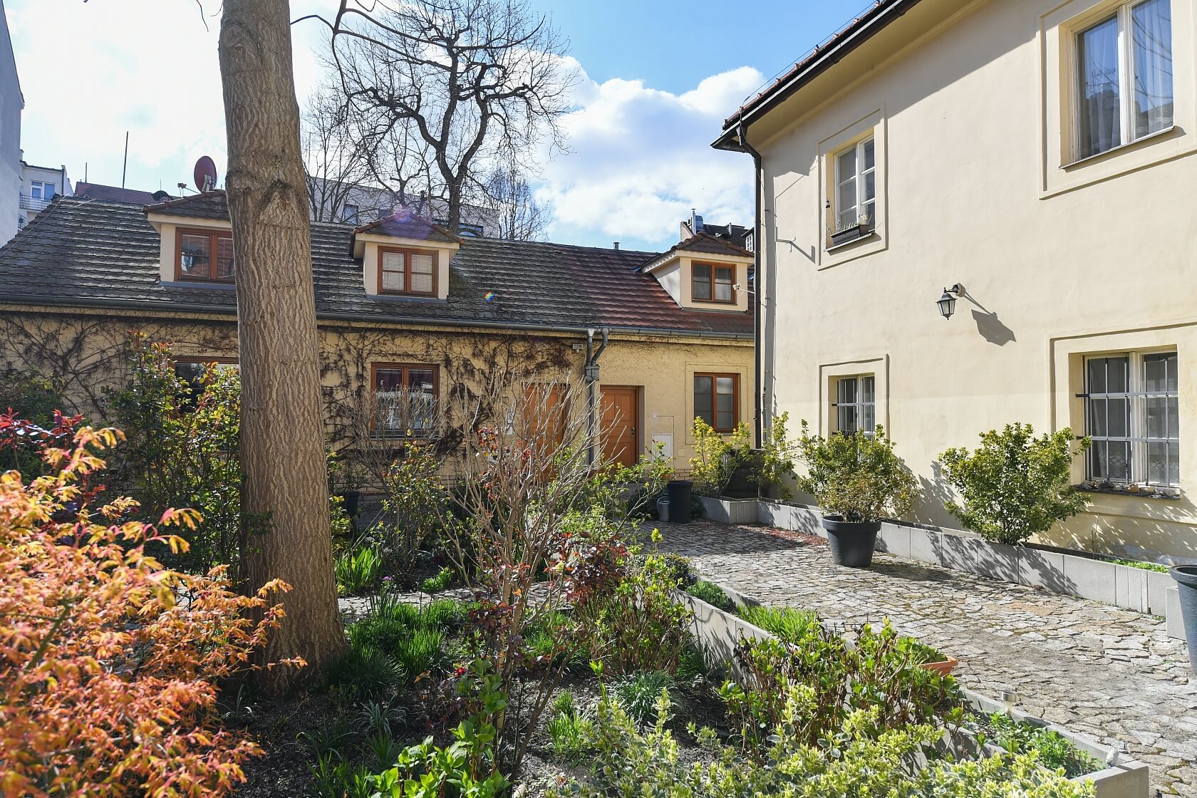 V Jirchářích, Nové Město - Praha 1 | Pronájem, Byt 3+kk, 152 m²