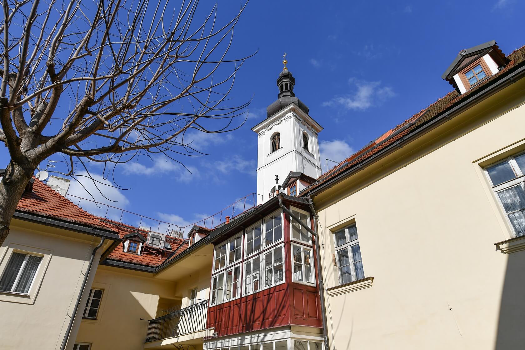 V jirchářích, Nové Město - Prague 1 | Rent, Apartment Two-bedroom (3+kk), 152 m²