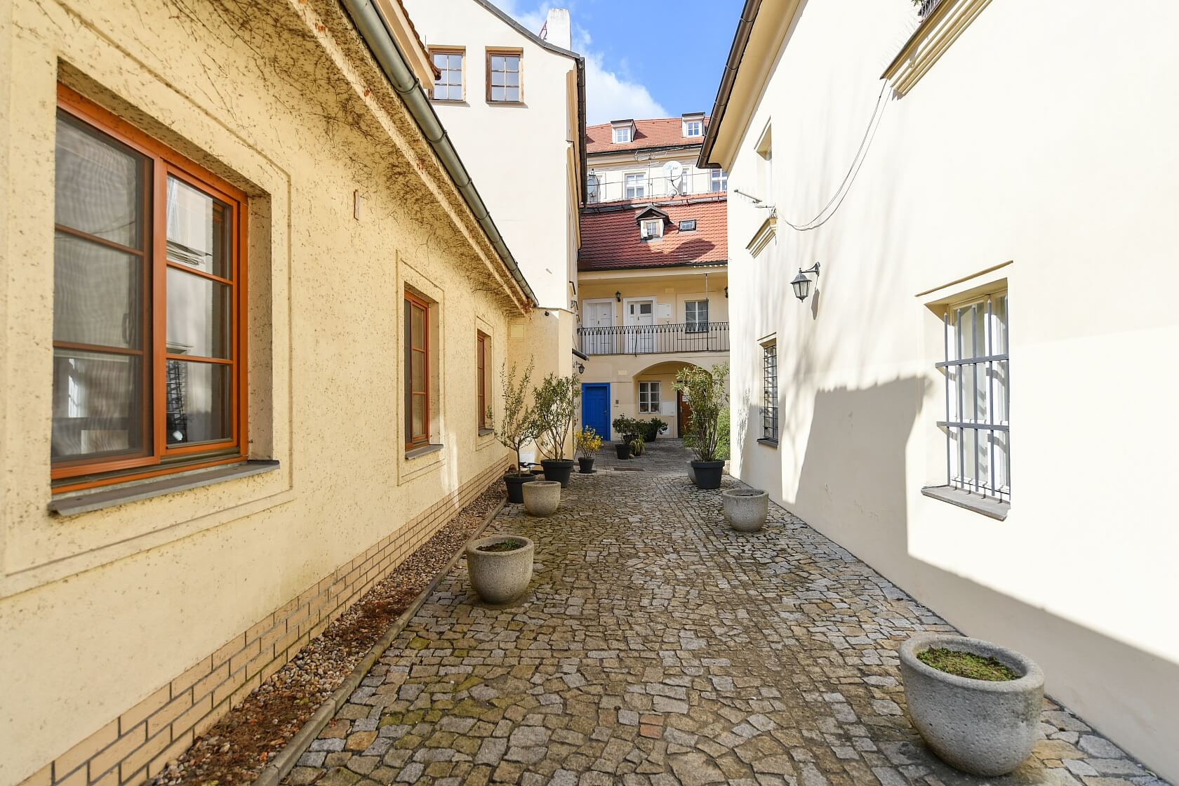 V jirchářích, Nové Město - Prague 1 | Rent, Apartment Two-bedroom (3+kk), 152 m²