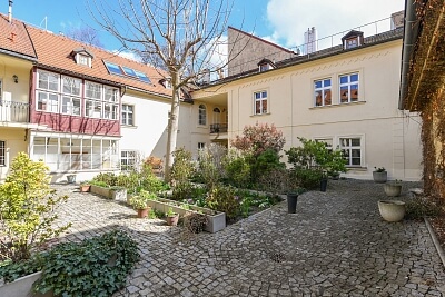 V Jirchářích, Nové Město - Praha 1 | Pronájem, Byt 3+kk, 152 m²