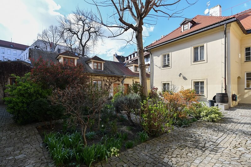 V jirchářích, Nové Město - Prague 1 | Rent, Apartment Two-bedroom (3+kk), 152 m²