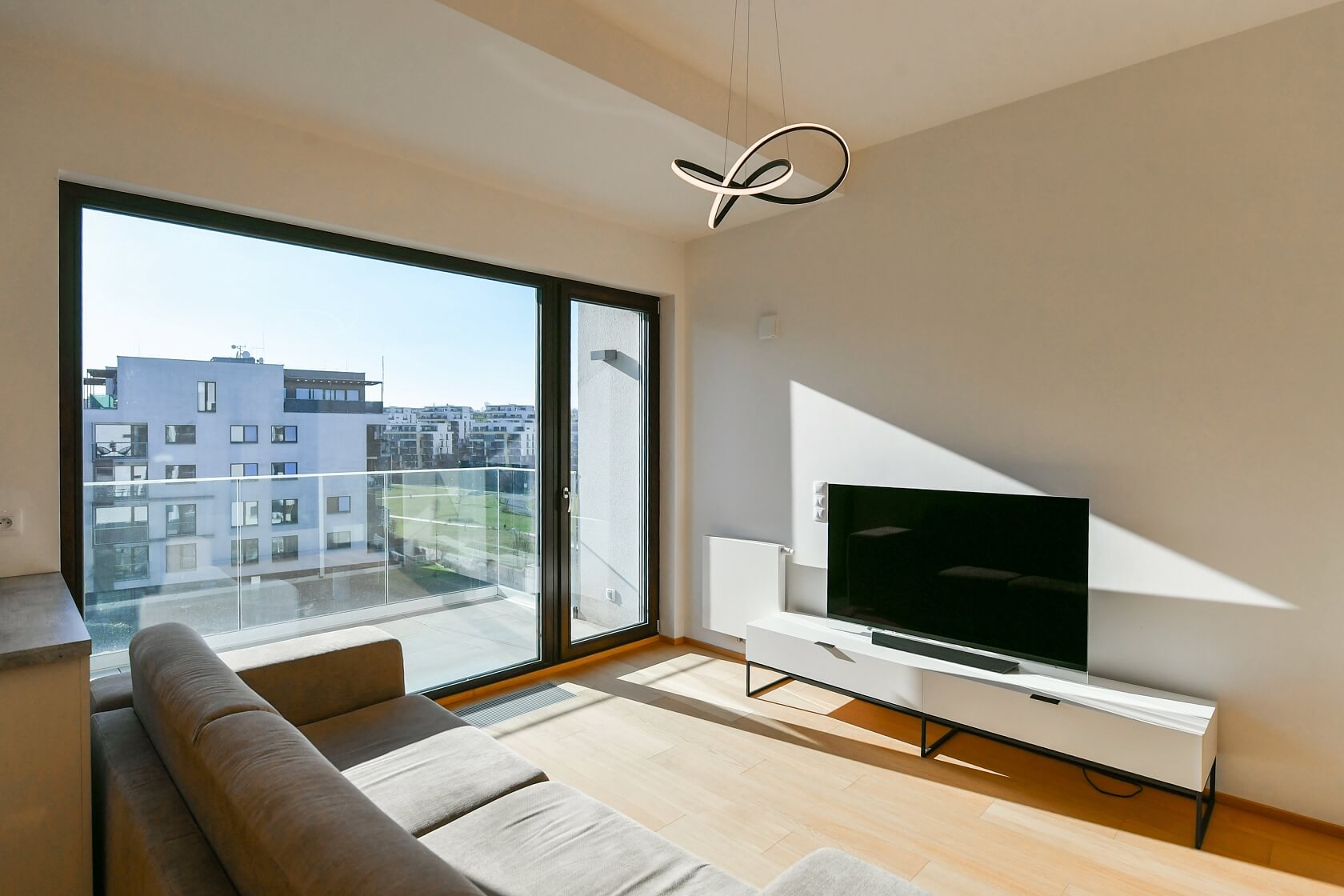 Učňovská, Hrdlořezy - Praha 9 | Pronájem, Byt 3+kk, 85 m²