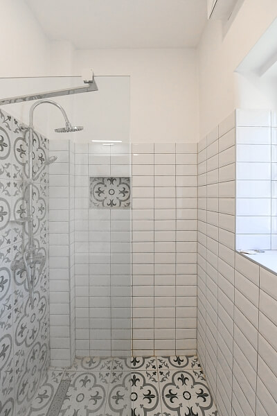 Gabčíkova, Libeň - Prague 8 | Sale, Apartment One-bedroom (2+kk), 43 m²