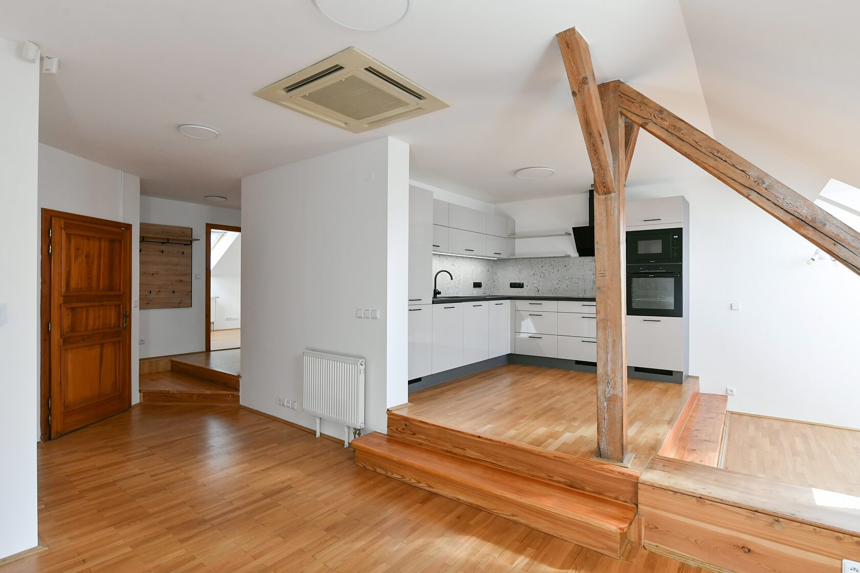 Bělehradská, Nusle - Praha 4 | Pronájem, Byt 2+kk, 74 m²