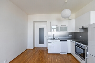 Žižkovo náměstí, Žižkov - Praha 3 | Pronájem, Byt 2+kk, 61 m²