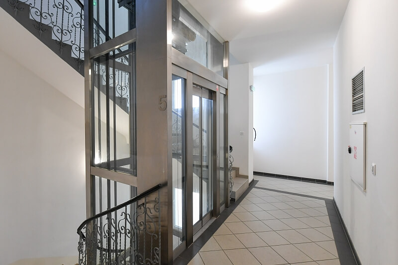 Žižkovo náměstí, Žižkov - Praha 3 | Pronájem, Byt 2+kk, 61 m²