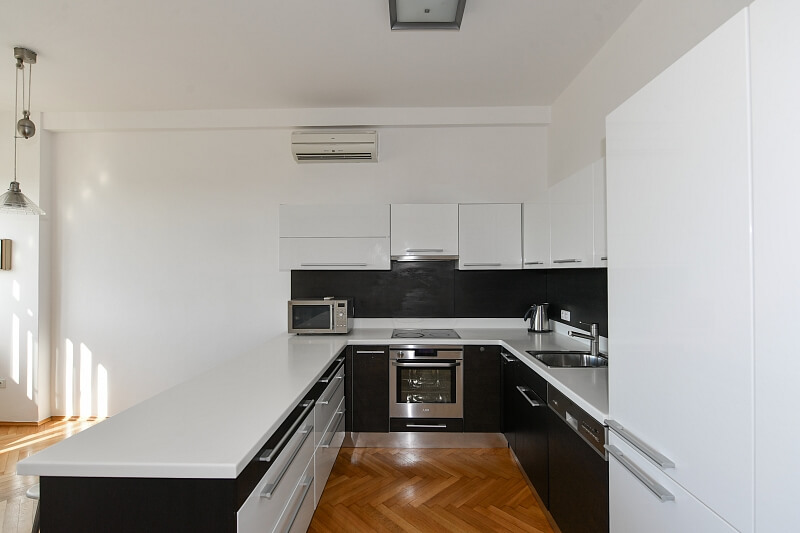 Milady Horákové, Bubeneč - Prague 7 | Rent, Apartment Two-bedroom (3+1), 131 m²