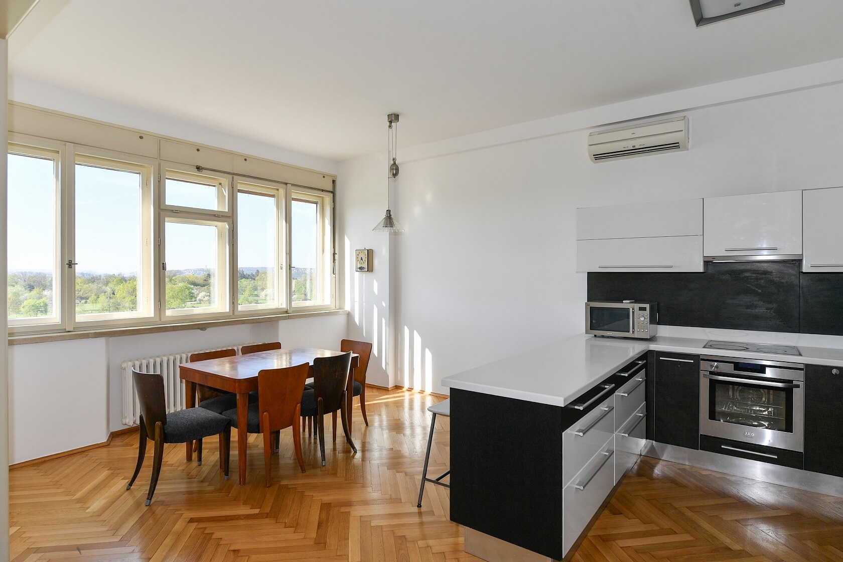 Milady Horákové, Bubeneč - Praha 7 | Pronájem, Byt 3+1, 131 m²