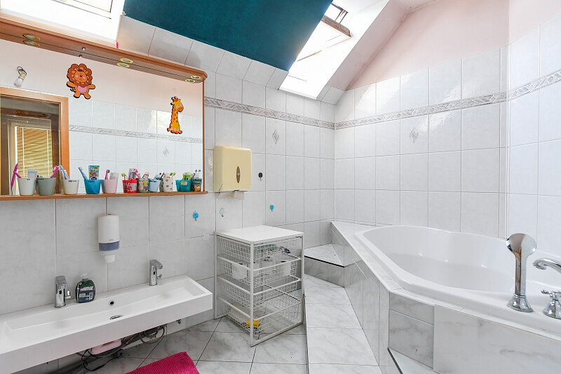 Olšany, Říčany - Praha-východ | Sale, House, 601 m²