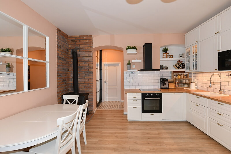 T. G. Masaryka, Karlovy Vary - Karlovy Vary | Sale, Apartment Two-bedroom (3+kk), 65 m²
