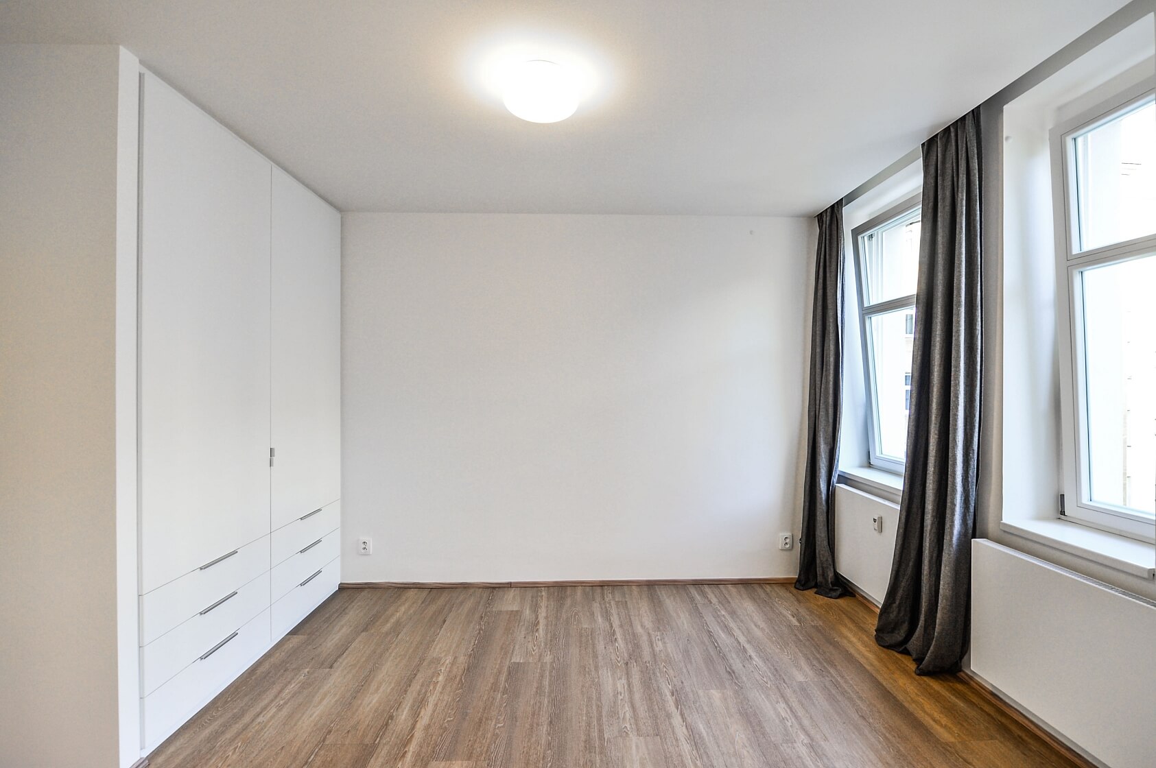Lucemburská, Vinohrady - Praha 3 | Pronájem, Byt 1+kk, 30 m²