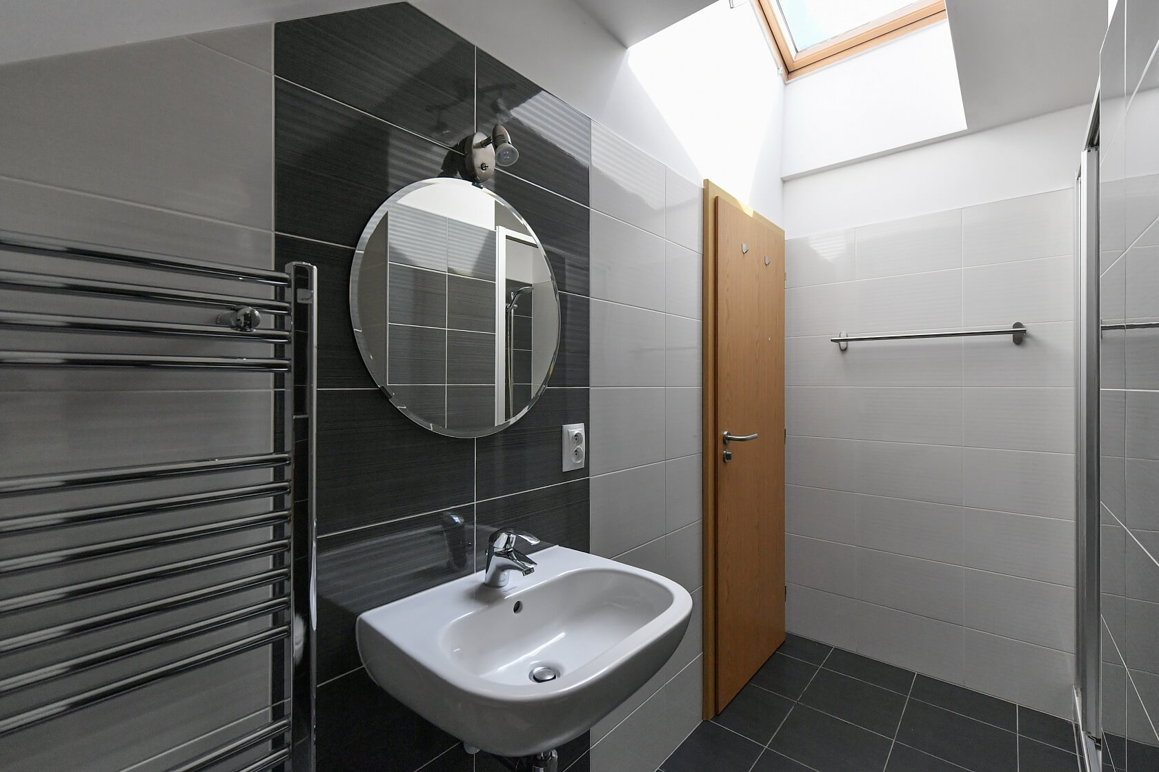 Žerotínova, Žižkov - Prague 3 | Sale, Apartment Three-bedroom (4+kk), 140 m²