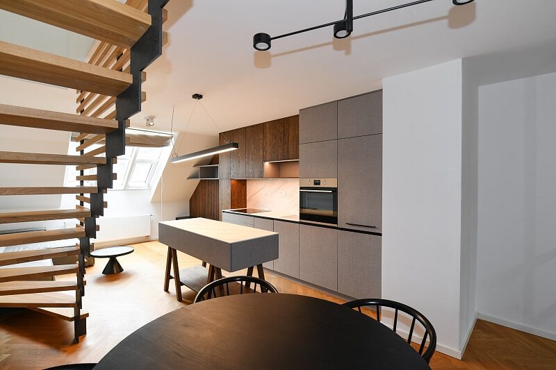 Roháčova, Žižkov - Praha 3 | Prodej, Byt 3+kk, 90 m²