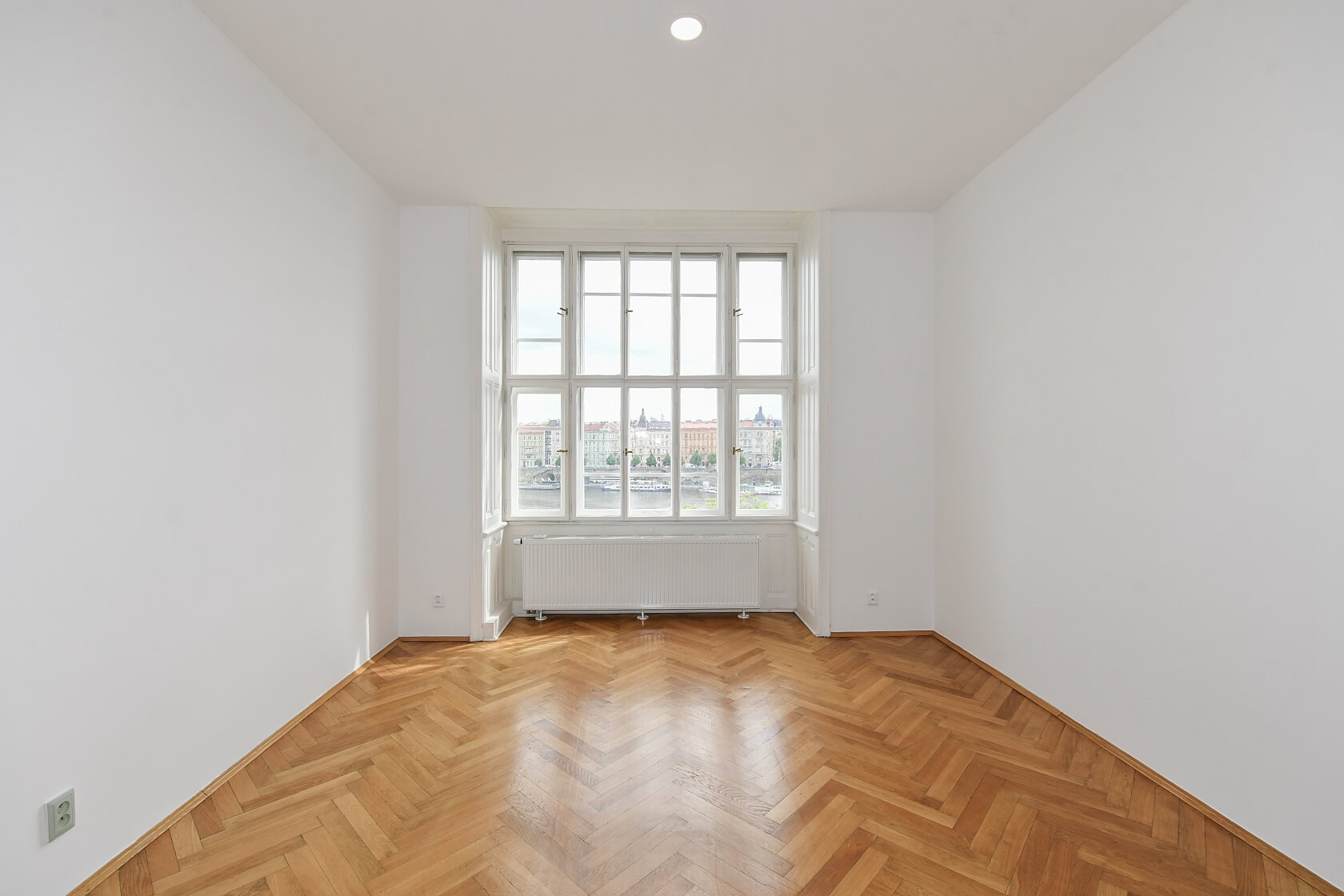 Janáčkovo nábřeží, Smíchov - Prague 5 | Rent, Apartment Three-bedroom (4+1), 146 m²