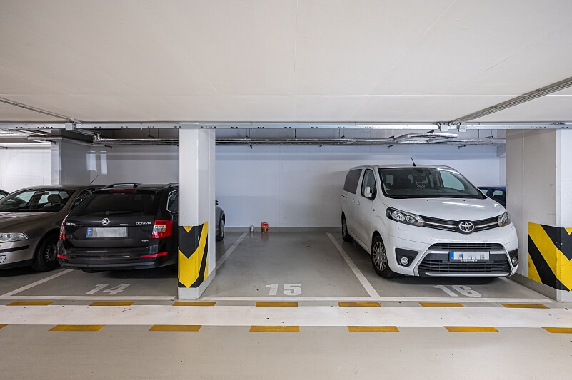V Třešňovce, Hrdlořezy - Praha 9 | Pronájem, Byt 2+kk, 66 m²