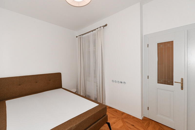 Nosticova, Malá Strana - Praha 1 | Pronájem, Byt 2+kk, 51 m²