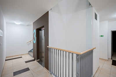 Kryšpínova, Dolní Měcholupy - Prague 10 | Rent, Apartment One-bedroom (2+kk), 57 m²