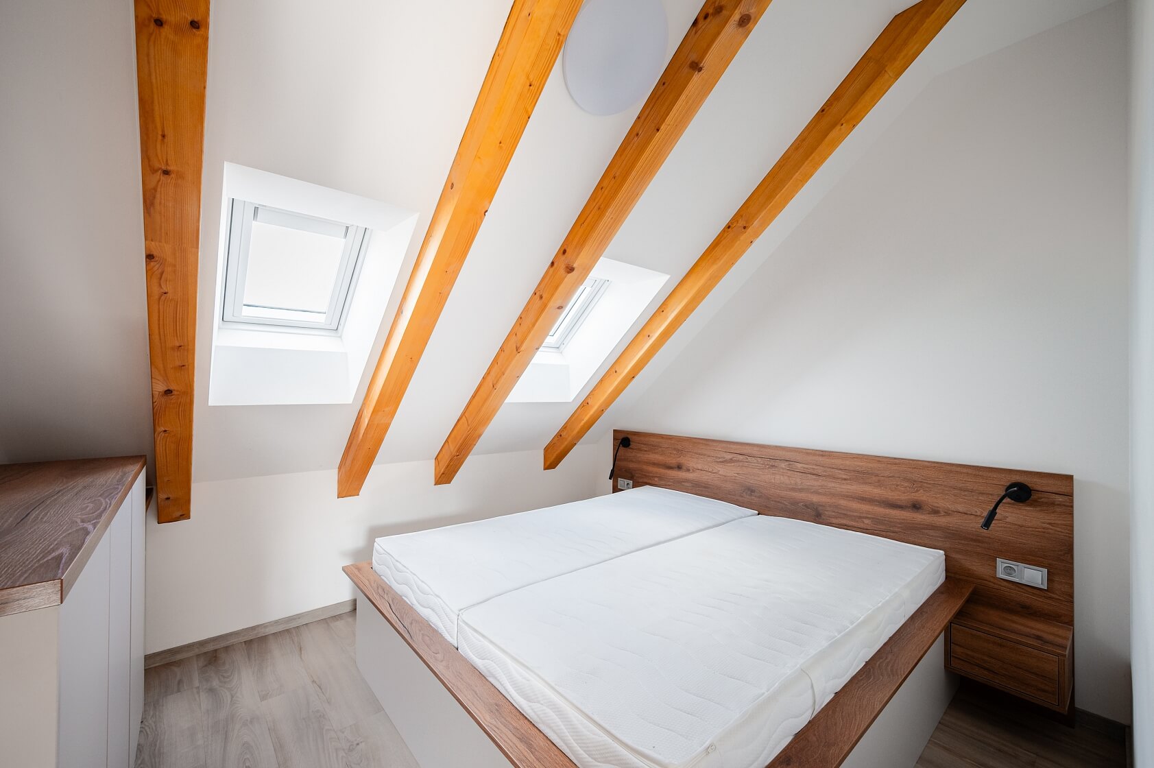Kamenická, Holešovice - Prague 7 | Rent, Apartment One-bedroom (2+kk), 37 m²