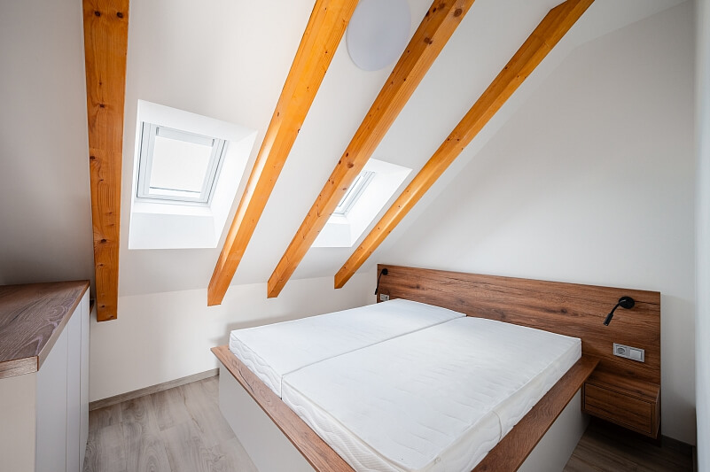 Kamenická, Holešovice - Prague 7 | Rent, Apartment One-bedroom (2+kk), 37 m²