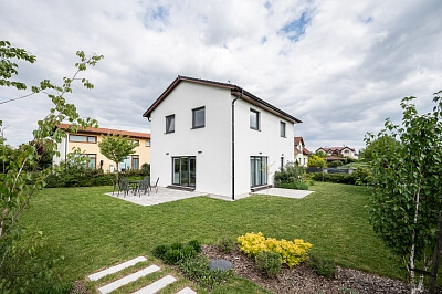 Husova, Horoměřice - Praha-západ | Pronájem, Rodinný dům 5+kk, 137 m²