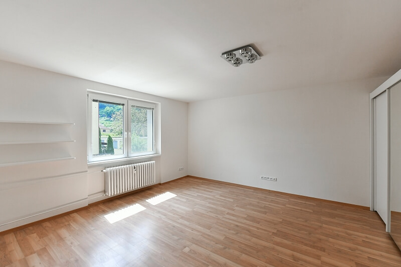 Vltavská, Štěchovice - Praha-západ | Sale, Apartment Studio (1+1), 39 m²