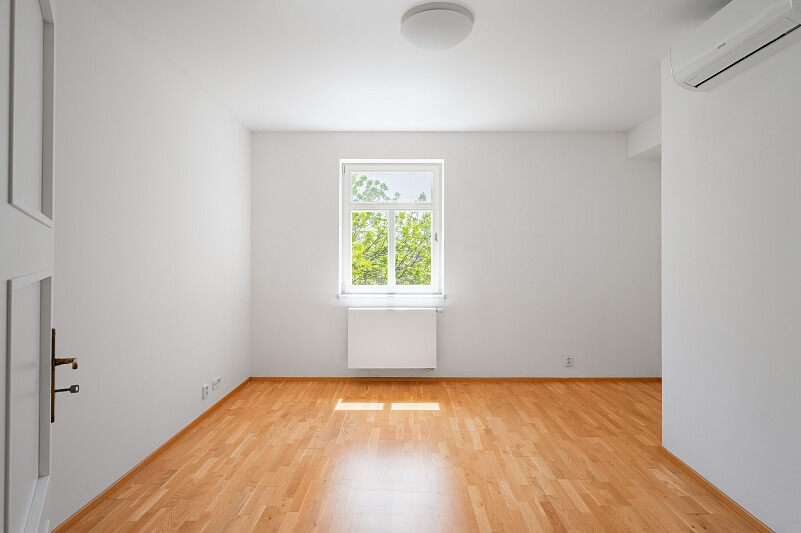 Kotevní, Smíchov - Prague 5 | Sale, Apartment Two-bedroom (3+kk), 80 m²