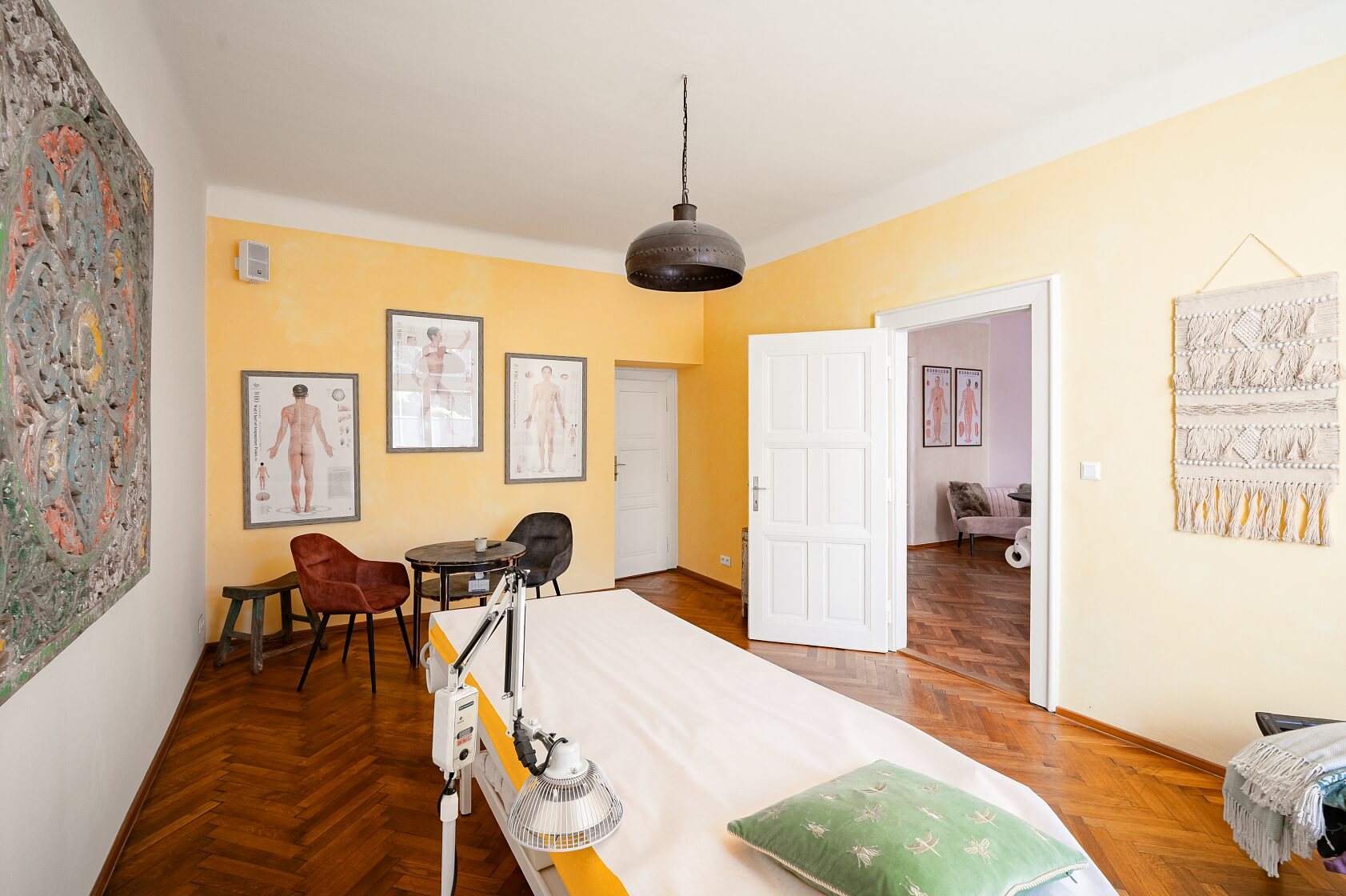 Za Pohořelcem, Střešovice - Prague 6 | Sale, Apartment One-bedroom (2+1), 81 m²