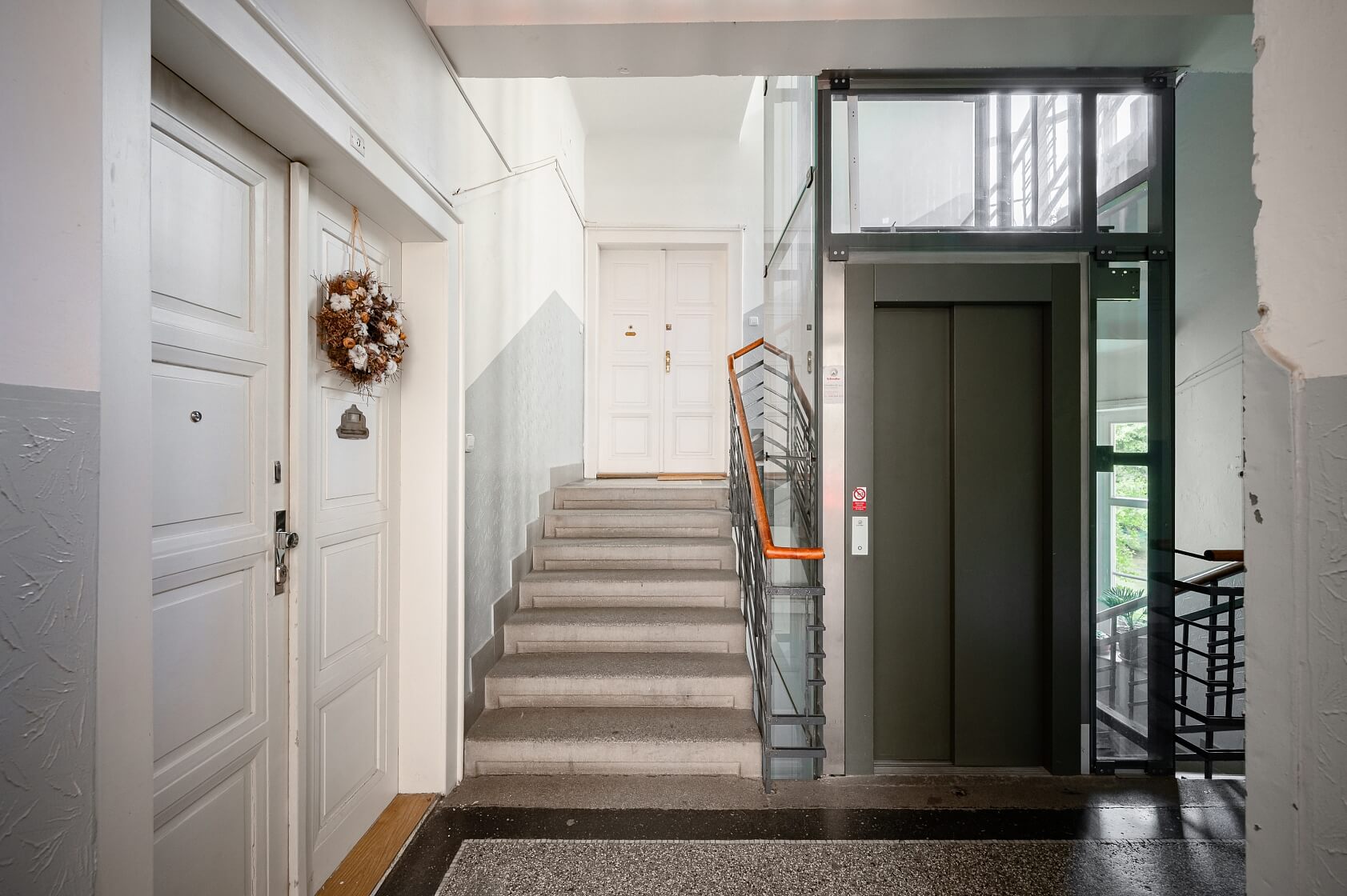 Za Pohořelcem, Střešovice - Prague 6 | Sale, Apartment One-bedroom (2+1), 81 m²