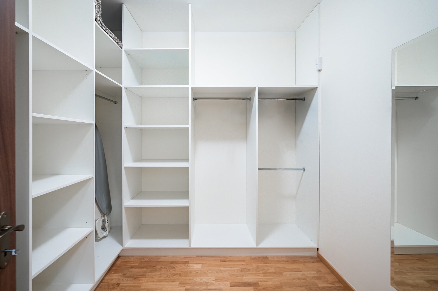 Divadelní náměstí, Karlovy Vary - Karlovy Vary | Sale, Apartment Two-bedroom (3+kk), 137 m²