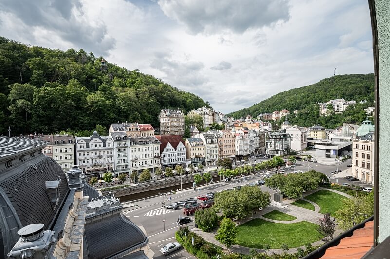 Divadelní náměstí, Karlovy Vary - Karlovy Vary | Prodej, Byt 3+kk, 137 m²