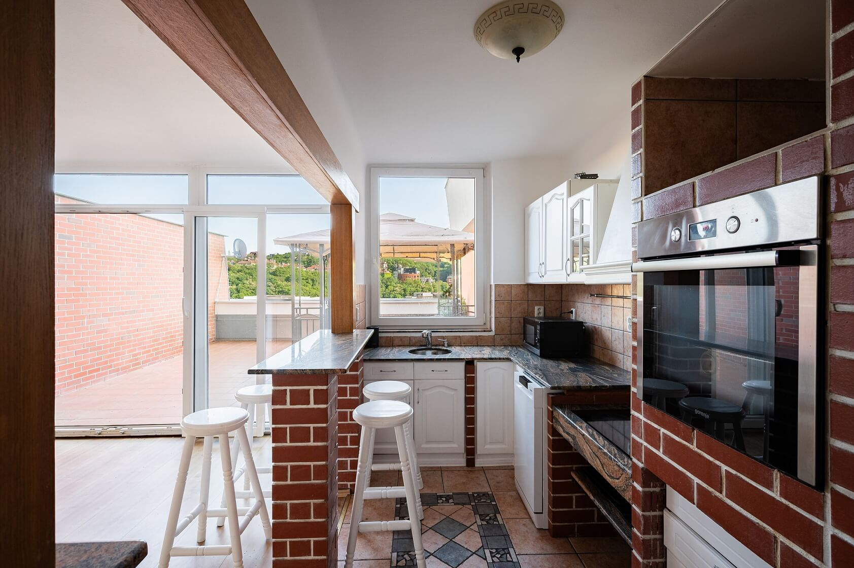Mošnova, Smíchov - Prague 5 | Sale, Apartment Three-bedroom (4+kk), 184 m²