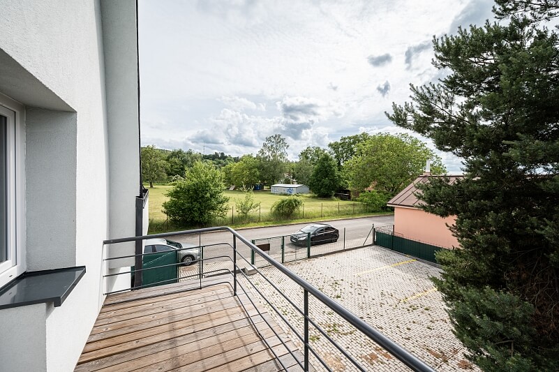 Českého červeného kříže, Lipence - Prague 5 | Sale, Apartment Two-bedroom (3+kk), 71 m²