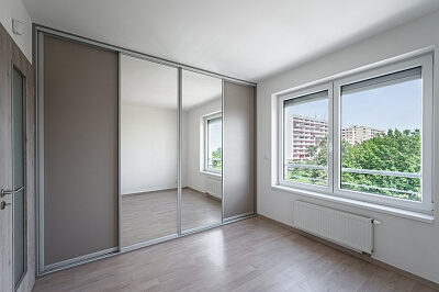 Klausova, Stodůlky - Prague 5 | Sale, Apartment Three-bedroom (4+kk), 127 m²