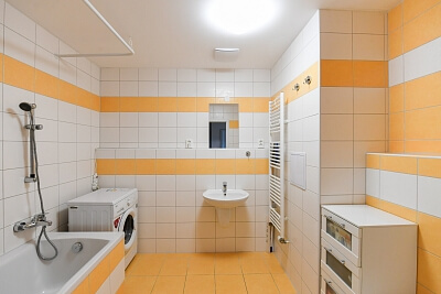 Spálená, Karlovy Vary - Karlovy Vary | Sale, Apartment Studio (1+1), 53 m²