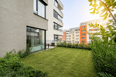 Holečkova, Smíchov - Praha 5 | Prodej, Byt 2+kk, 80 m²
