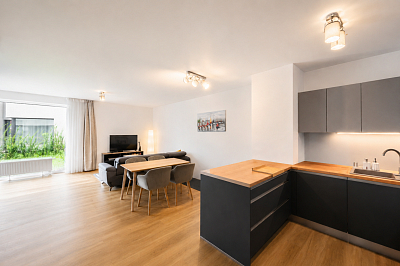 Holečkova, Smíchov - Praha 5 | Prodej, Byt 2+kk, 80 m²