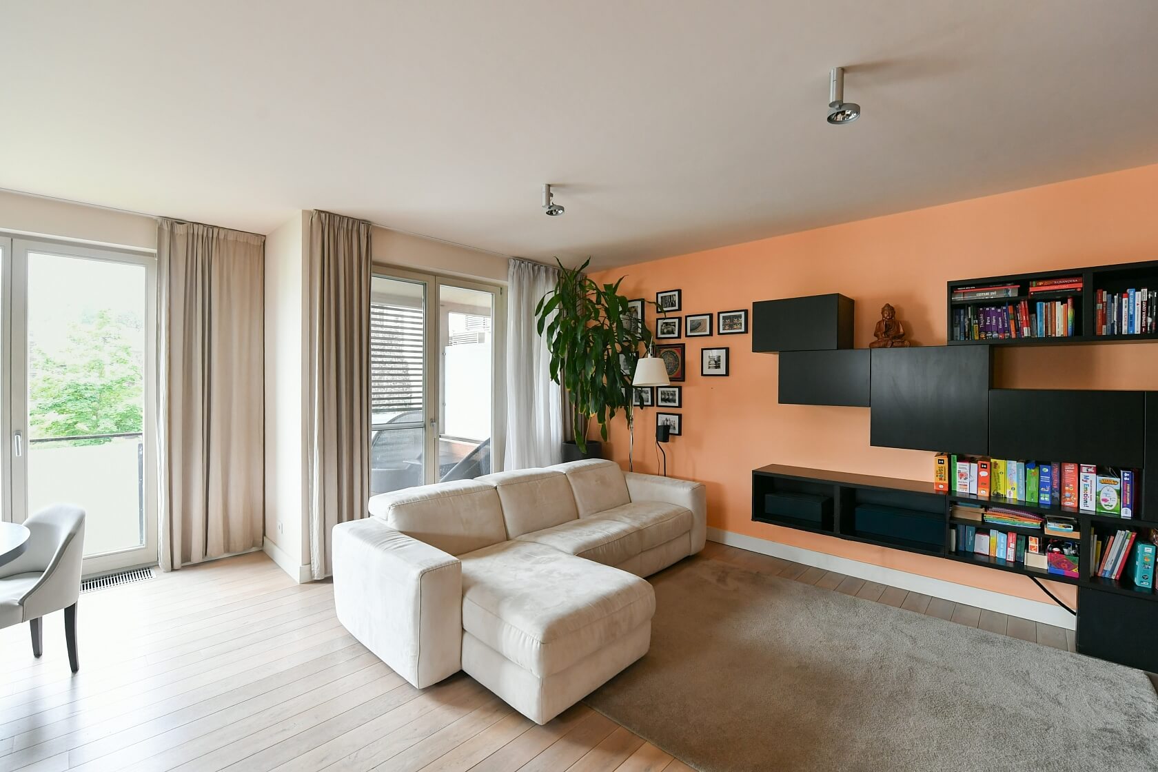 Mezilehlá, Hrdlořezy - Prague 9 | Rent, Apartment One-bedroom (2+kk), 103 m²
