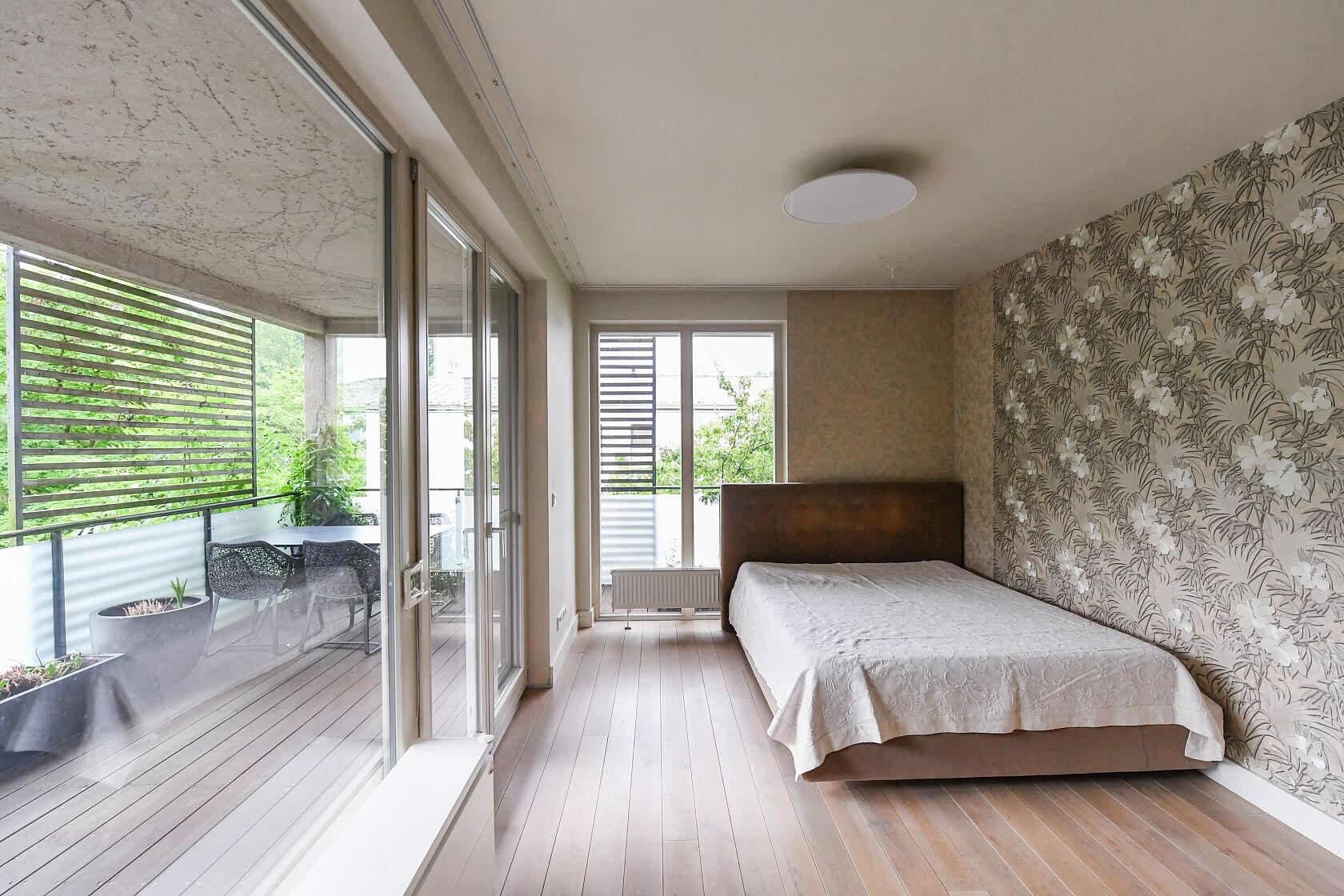 Mezilehlá, Hrdlořezy - Prague 9 | Rent, Apartment One-bedroom (2+kk), 103 m²