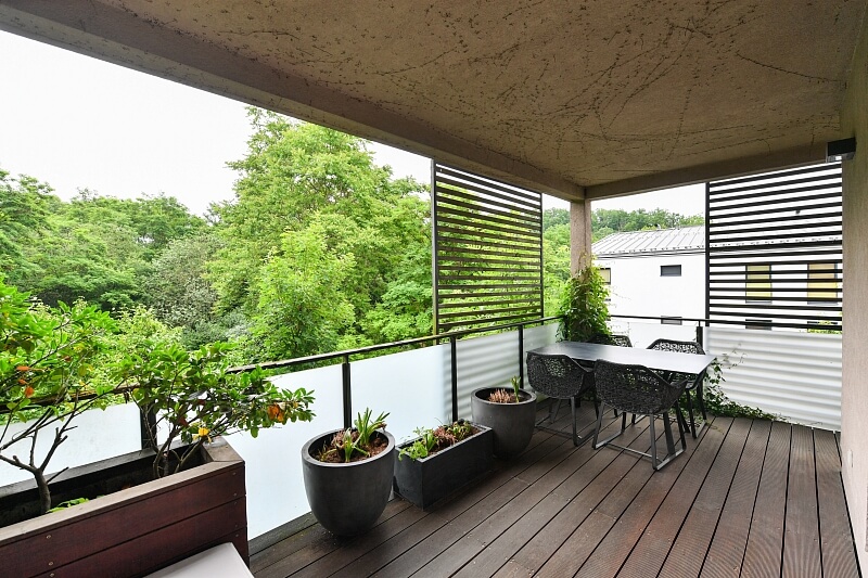 Mezilehlá, Hrdlořezy - Prague 9 | Rent, Apartment One-bedroom (2+kk), 103 m²