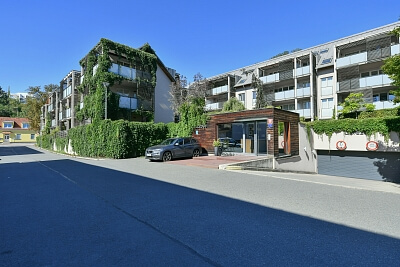 Mezilehlá, Hrdlořezy - Prague 9 | Rent, Apartment One-bedroom (2+kk), 103 m²